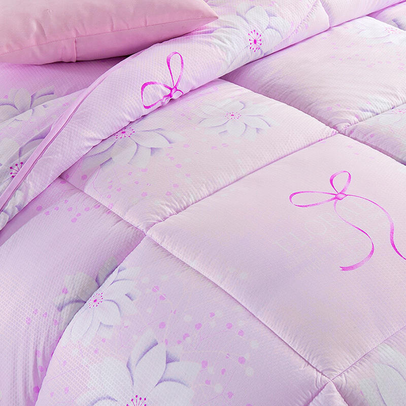 Pink Comfortable and Warm Flower Pattern Cotton Quilt